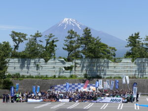 「富士山スポーツゴミ拾い大会」を開催致しました